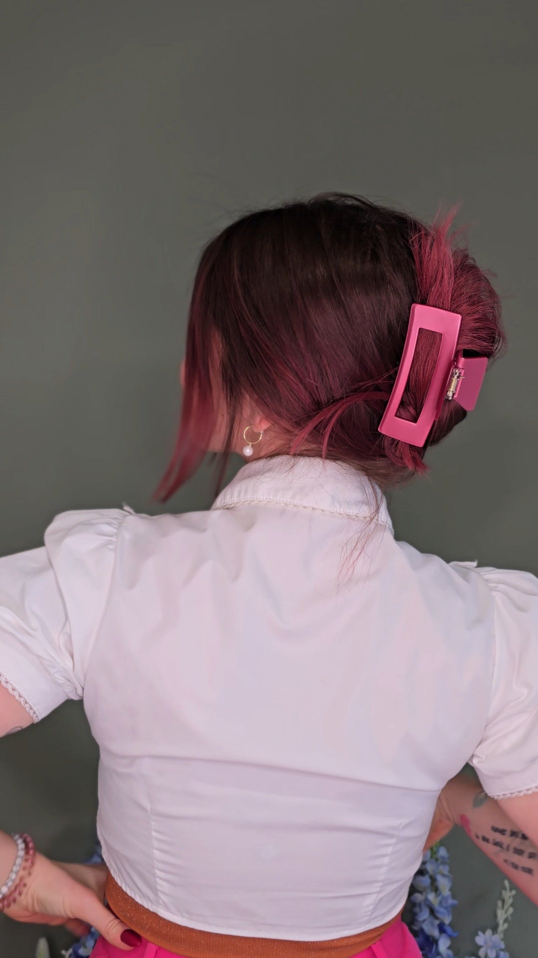 Saltberry Lane Haarklammer in glänzendem Beereton – auffälliges Haaraccessoire mit starkem Halt und modernem Look für stilbewusste Alltagsfrisuren