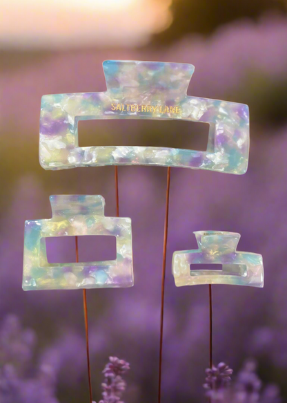 Fairy Bloom Haarklammer in pastellfarbener Marmoroptik – große stabile Haarspange für Damen, ideal für feines bis normales Haar, romantisch, verspielt, aus der Wildflower & Berry Collection von Saltberry Lane